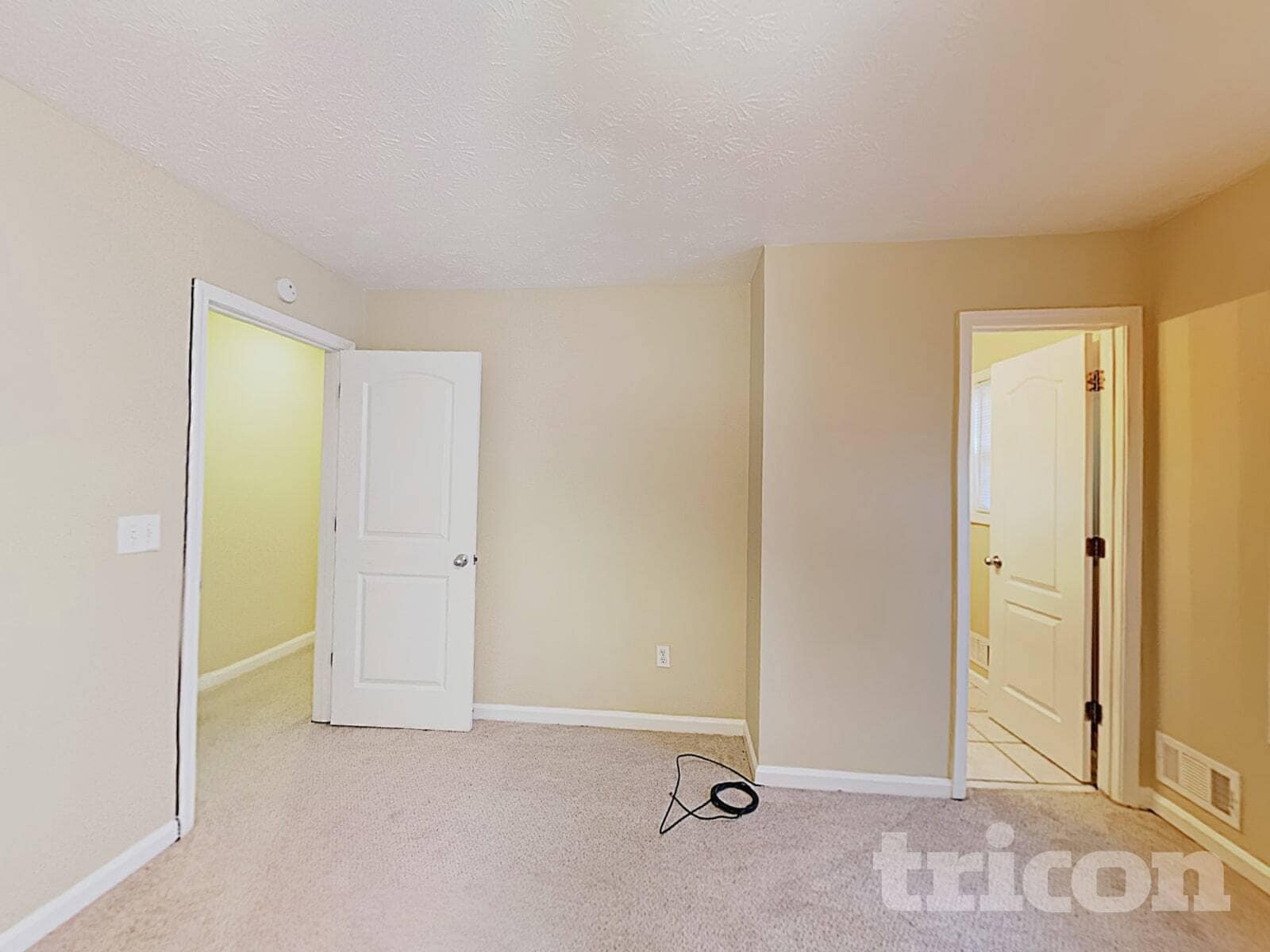 Building Photo - 4088 Valley Brook Rd