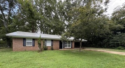 Building Photo - 3.0 bedroom in Monticello Florida 32344