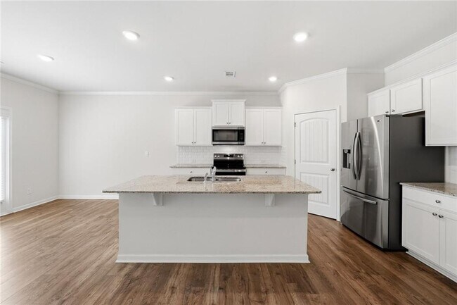 Building Photo - 6000 Screech Owl Dr