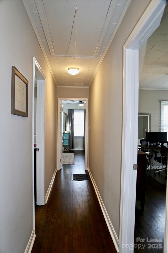 Building Photo - 206 Faile St