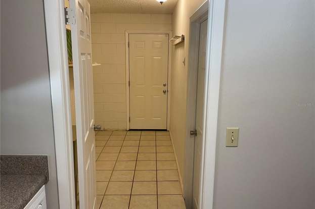 Building Photo - 2753 Foxdale Dr