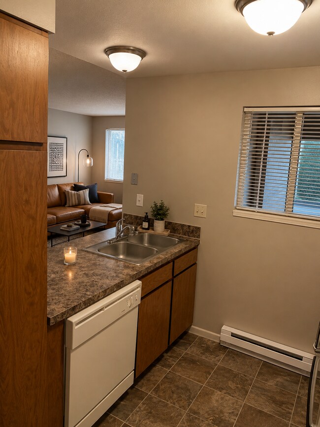 Building Photo - The Easy Choice in Yakima- Practical Features & Great Location!