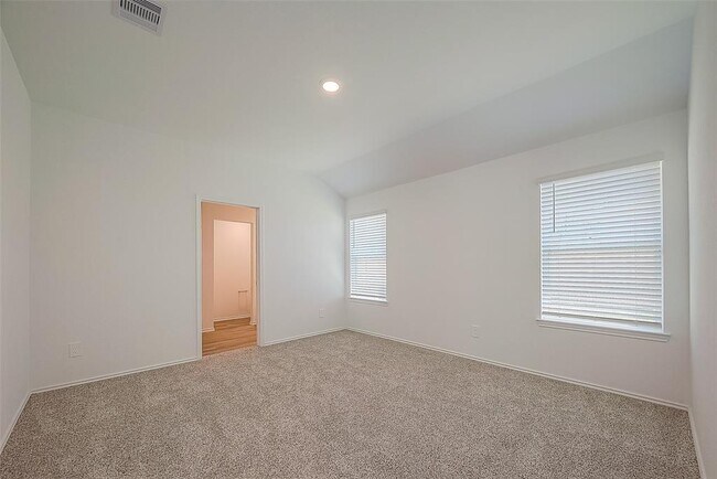 Building Photo - 5734 Avalon Woods Dr