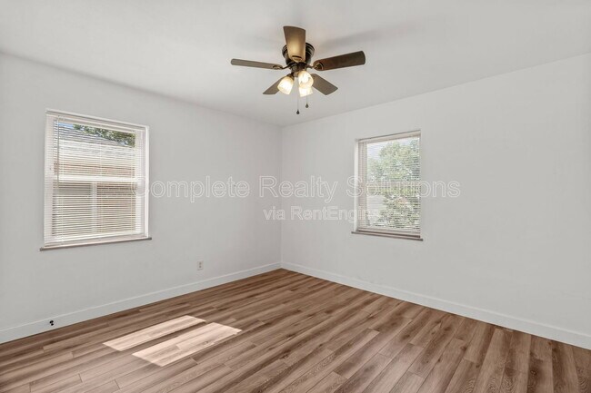 Building Photo - 5655 Potomac St