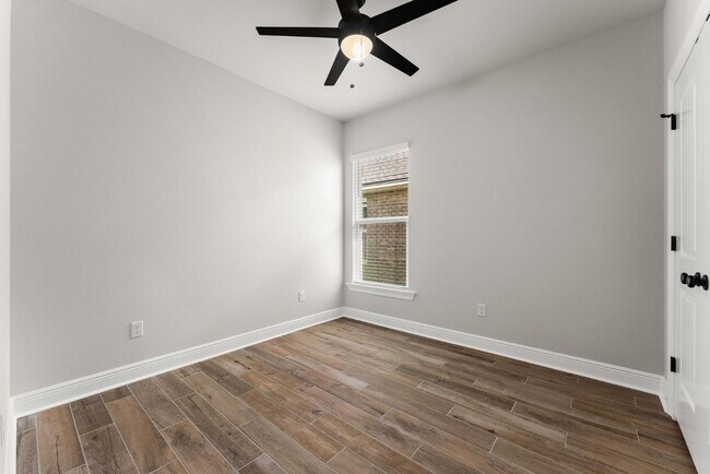 Building Photo - 35 Natureview Wy