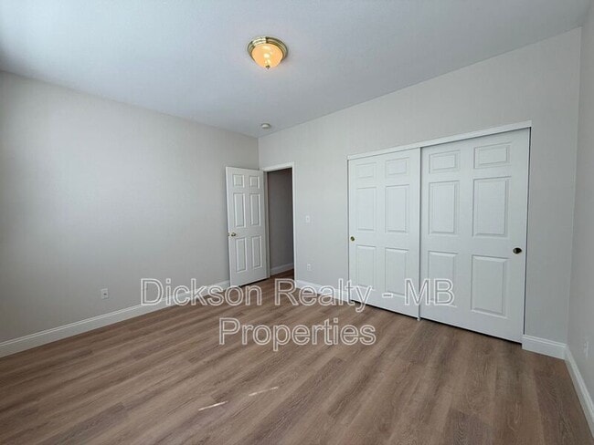 Building Photo - 4711 Bradford Ln