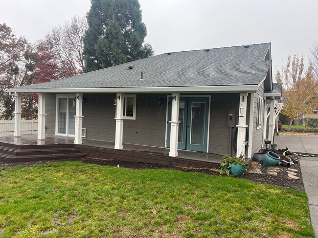 Building Photo - 2304002