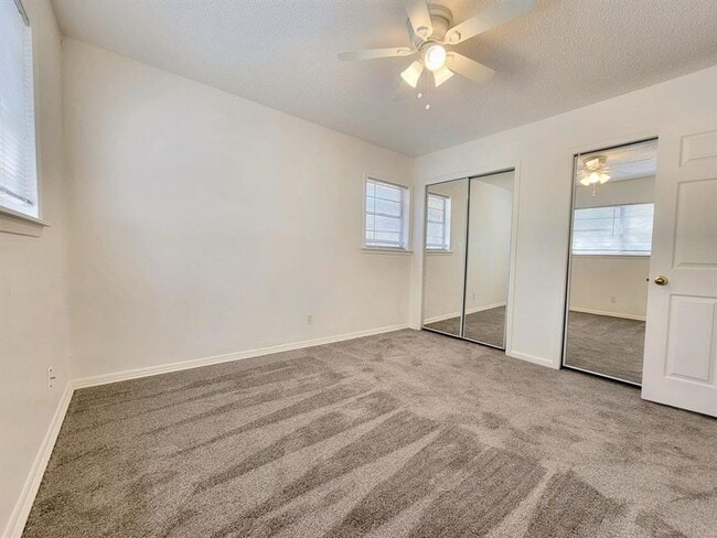 Building Photo - Beautiful 3 BR / 2 BA Home in Round Rock!