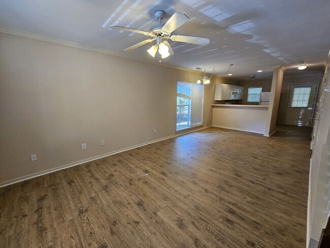 Building Photo - 15 Rimmon Trail