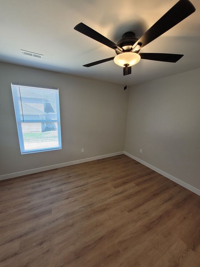 Building Photo - 4516 Alan Ln