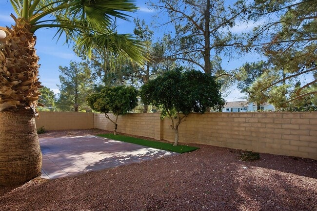 Building Photo - Updated 3-Bedroom Single-Story with 2-Car Garage