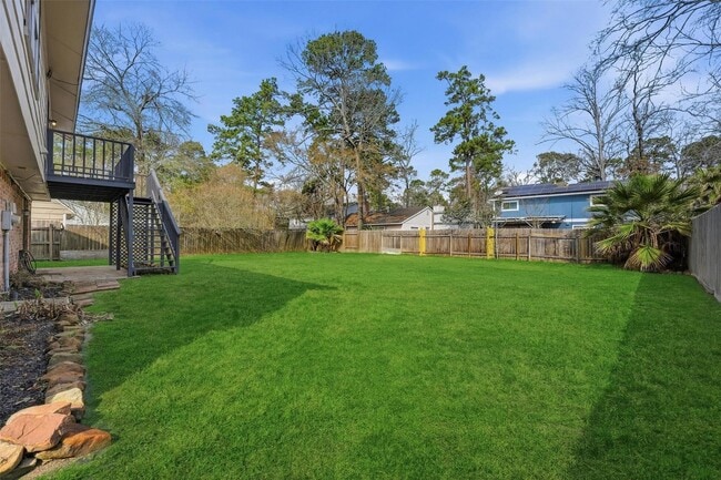 Building Photo - 3211 Park Garden Dr
