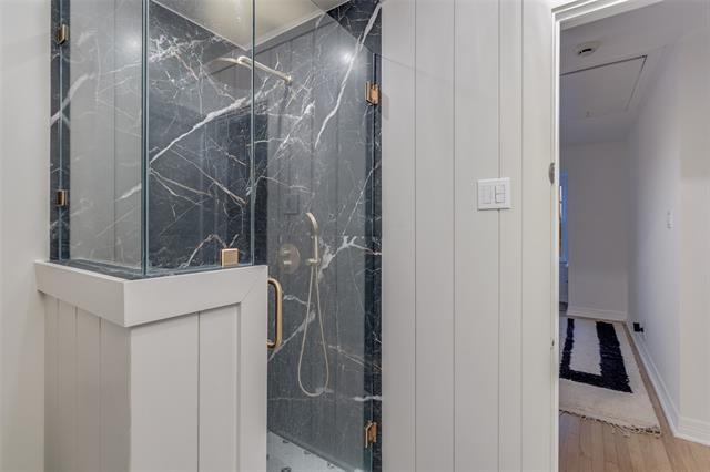 Building Photo - 6511 Gaston Ave