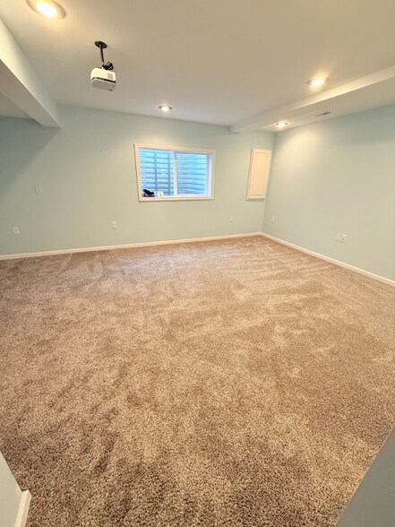 Building Photo - 1805 N 207th St