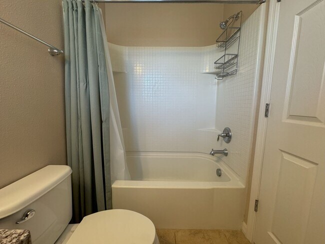 Building Photo - Updated Townhome in Gated Magnolia Park!