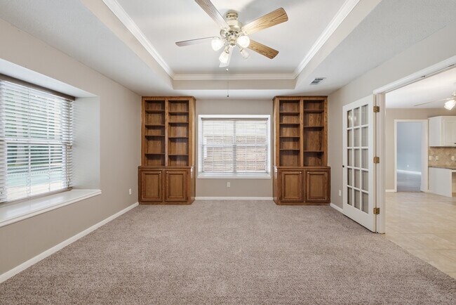 Building Photo - 905 Winged Foot Dr