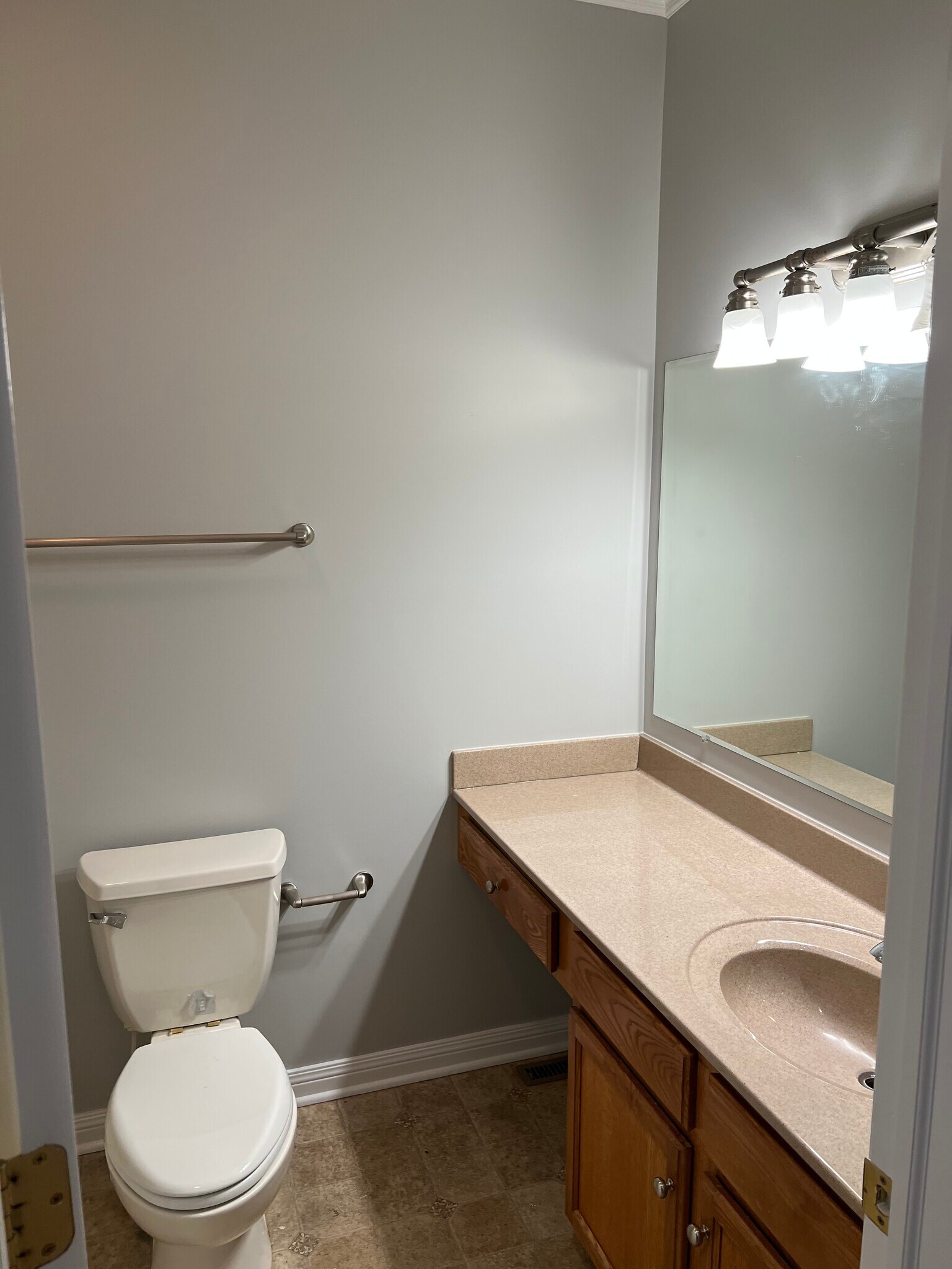Building Photo - 155 Chelsea Cir