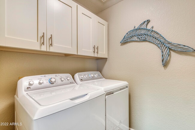 Building Photo - 20615 N Ventana Dr W