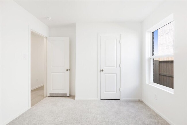 Building Photo - 1618 Gardenia Blossom Ln