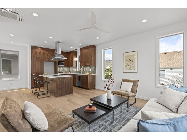Building Photo - BRAND NEW stylish and modern Mt. Tabor stunner! Available Now!!