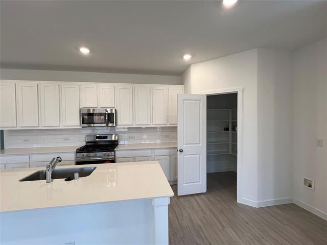 Building Photo - 7032 Camphor Ct