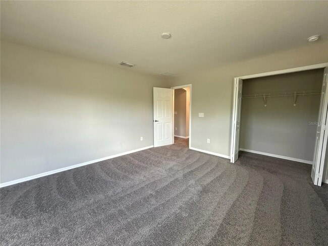 Building Photo - Summercrest 5 Bedroom, 3.5 bath