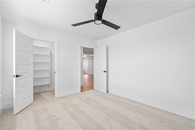 Building Photo - 4300 SW Adams Rd