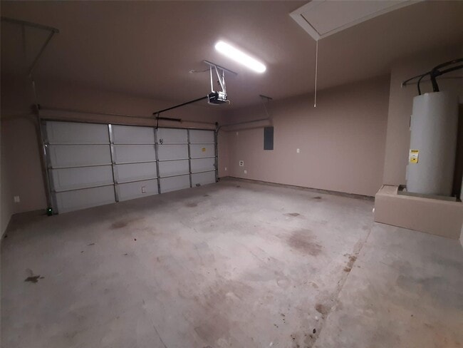 Building Photo - 25148 Pacific Wren Dr