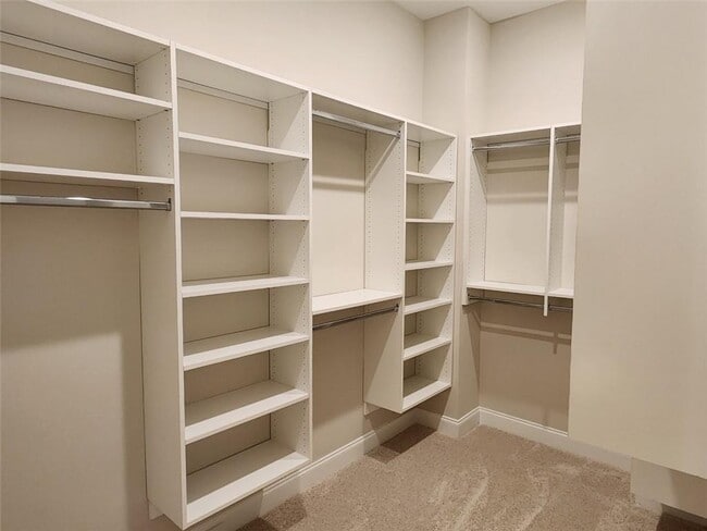 Building Photo - 633 Stickley Oak Way