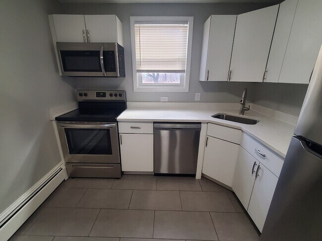 Building Photo - 433 B Sea St