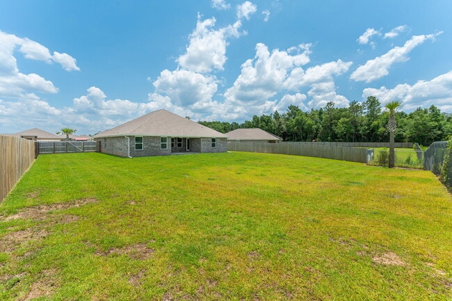 Building Photo - 5092 Gaineswood Dr