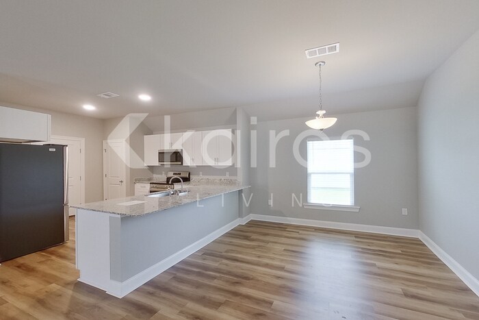 Building Photo - 13748 Willowmore Dr