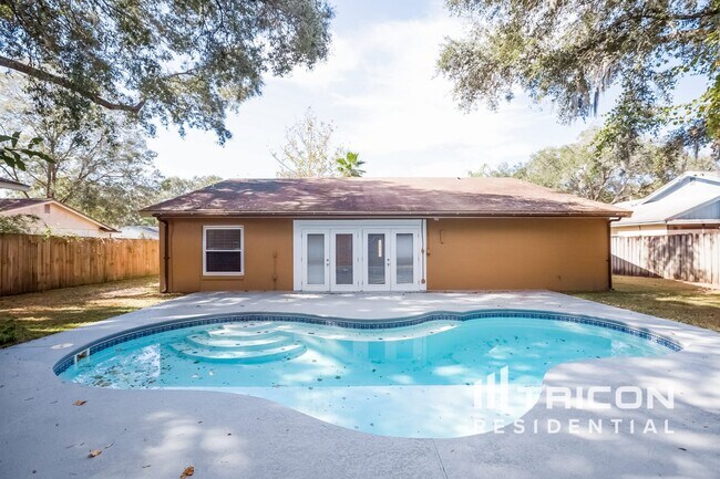 Building Photo - 1605 Long Pond Dr