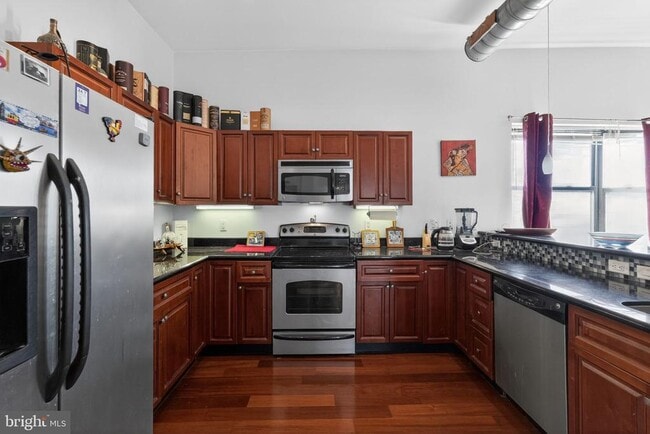 Building Photo - 926 N 3rd St