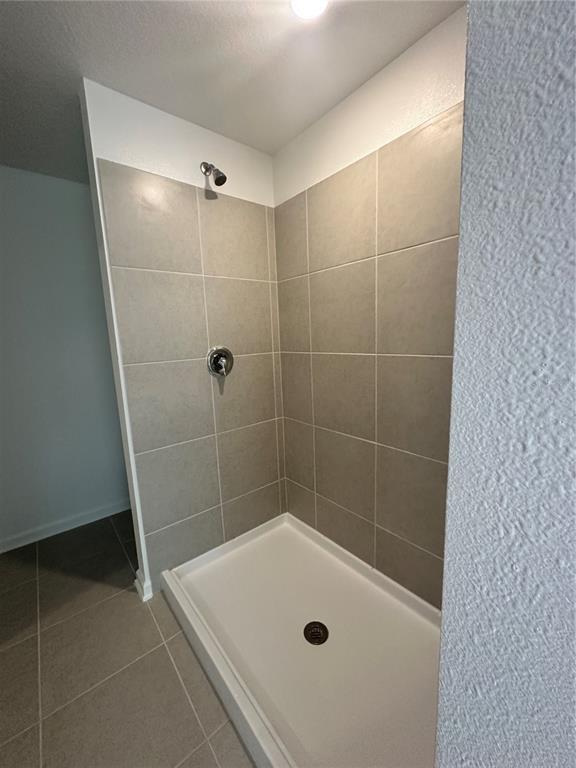 Building Photo - 5434 Lewisham Dr