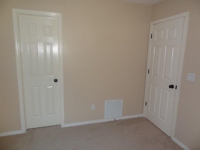 Building Photo - 12325 Sombra Grande Dr