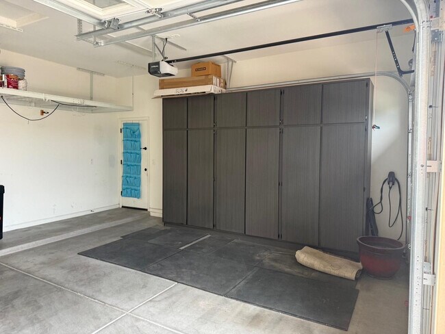 Building Photo - 25718 N 20th Ave