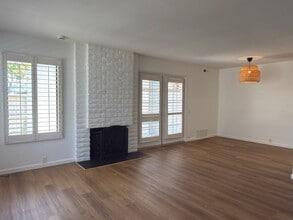 Building Photo - 3978 Camino Lindo