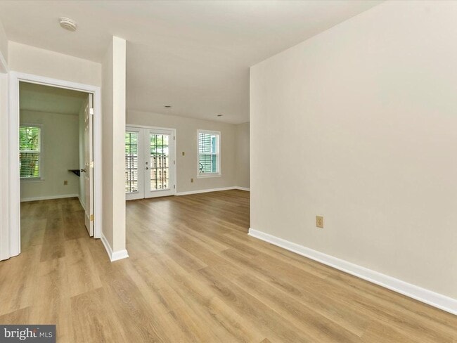 Building Photo - 5803 Oleander Pl