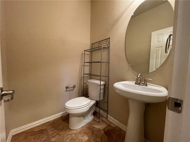 Building Photo - 1807 Harvest Bend Ln