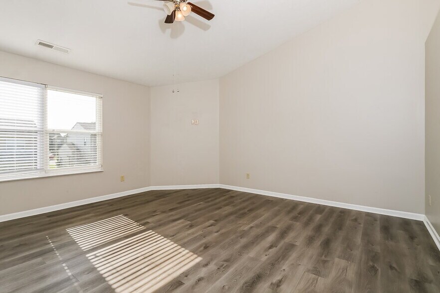 Building Photo - 3151 Limber Pine Dr