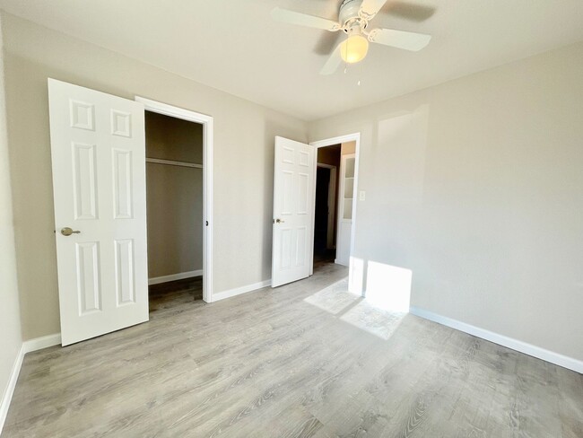 Building Photo - 3 Bedroom/ 1 Bathroom Rancher Close To Fort Carson