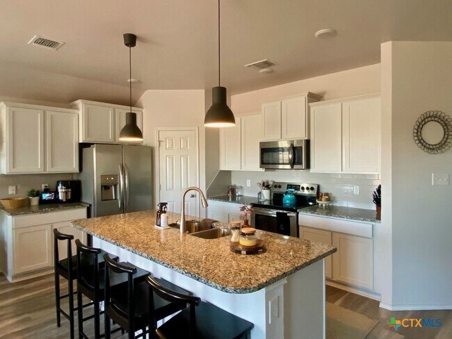 Building Photo - 2407 Pintail Loop