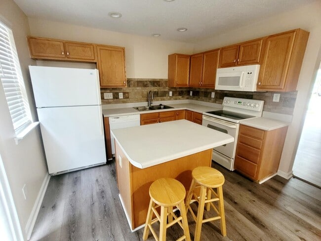 Building Photo - 10920 Kinston Ridge Pl