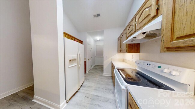 Building Photo - 6299 Pansy Trl