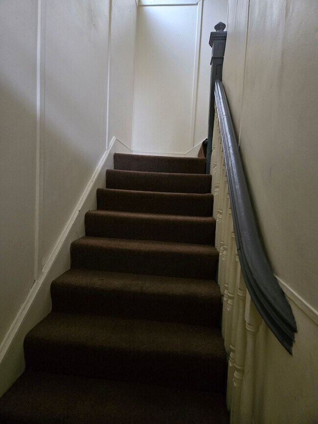 Primary Photo - Lovely 3bd , 2bath