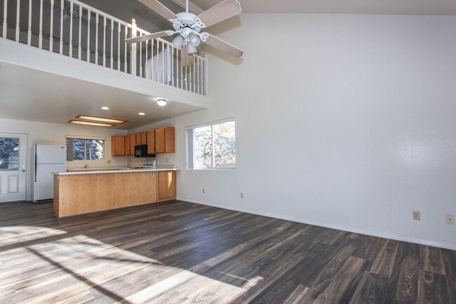 Building Photo - 2 Story Duplex with Loft & Deck