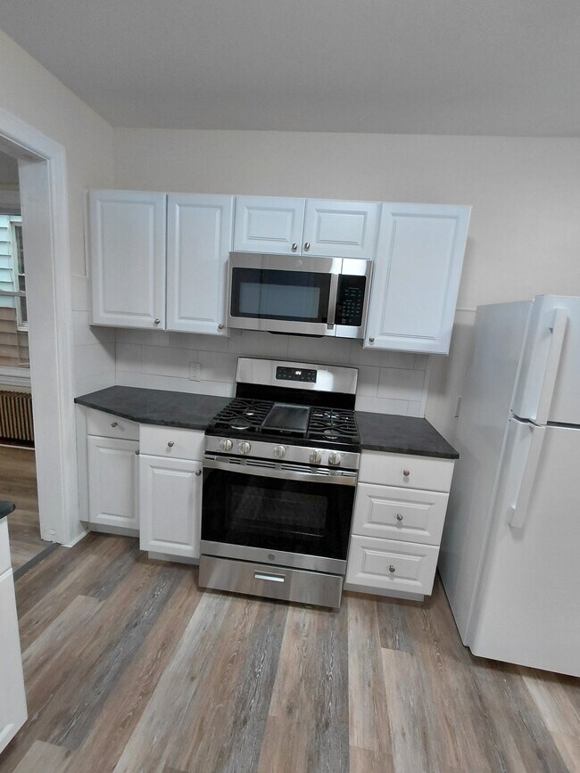 Building Photo - 163 Washington St