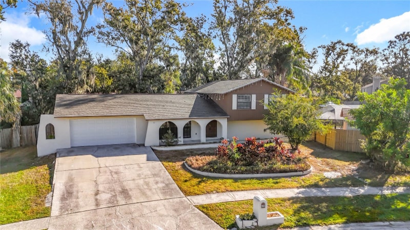 Primary Photo - 632 Ephrata Dr