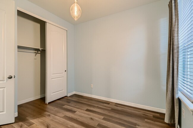 Building Photo - 8148 S Jackson Gap St